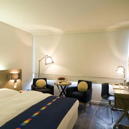 Park By Radisson Centre Hotel 3*